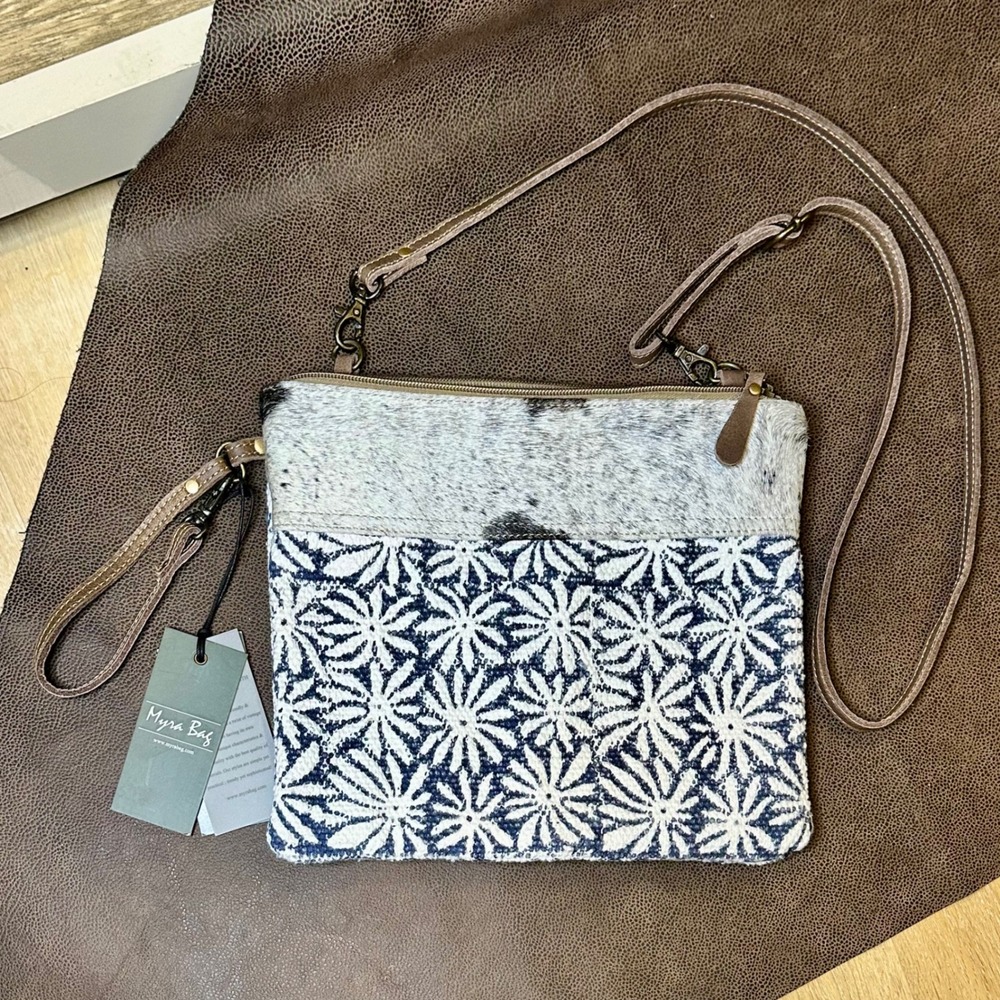 NWT Myra Bag Cowhide Noir & Flower Rug Pouch Leather Crossbody Wristlet Bohemian